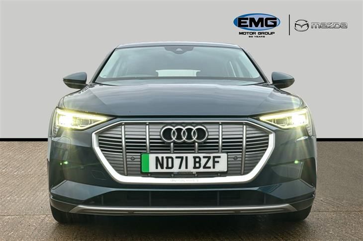 Audi e-tron Audi E-Tron 50 Technik Suv 5dr Electric Auto Quattro 71.2kwh (11kw Charger) (313 Ps) — миниатюра 2