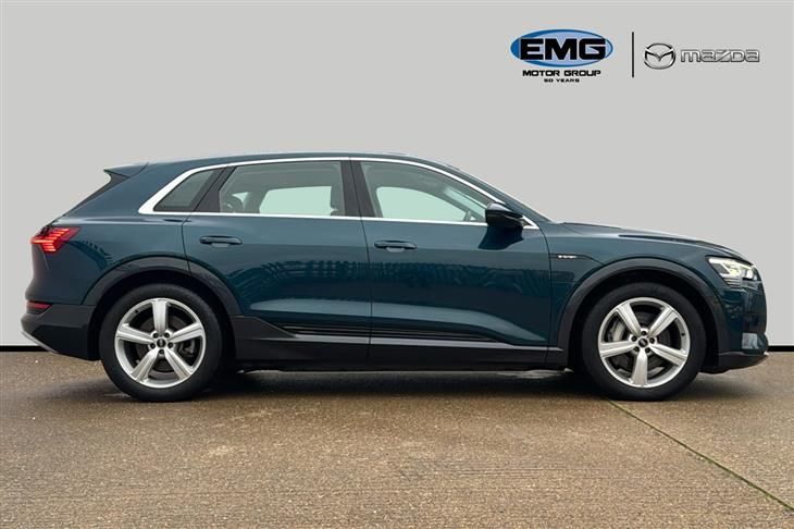 Audi e-tron Audi E-Tron 50 Technik Suv 5dr Electric Auto Quattro 71.2kwh (11kw Charger) (313 Ps) — миниатюра 4