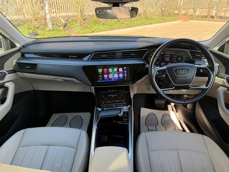 Audi e-tron Audi E-Tron 50 Technik SUV 5dr Electric Auto quattro 71.2kWh (313 ps) — миниатюра 3
