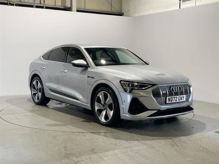 Audi e-tron Audi E-Tron 55 S line Sportback 5dr Electric Auto quattro 95kWh (11kW Charger) (408 ps) — миниатюра 2