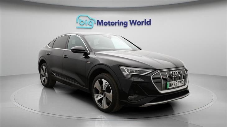Audi e-tron Audi E-Tron 55 S line Sportback 5dr Electric Auto quattro 95kWh (11kW Charger) (408 ps) — миниатюра 2