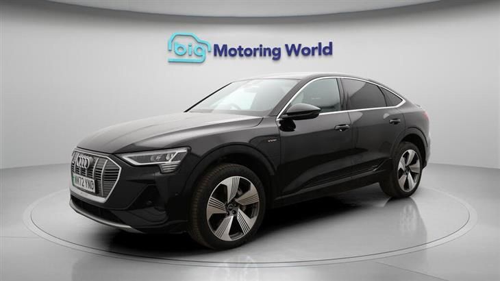 Audi e-tron Audi E-Tron 55 S line Sportback 5dr Electric Auto quattro 95kWh (11kW Charger) (408 ps) — миниатюра 4