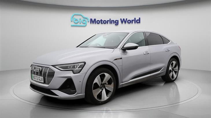 Audi e-tron Audi E-Tron 55 S line Sportback 5dr Electric Auto quattro 95kWh (11kW Charger) (408 ps) — миниатюра 4