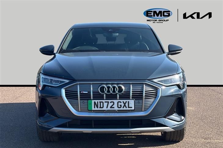 Audi e-tron Audi E-Tron 55 S Line Sportback 5dr Electric Auto Quattro 95kwh (11kw Charger) (408 Ps) — миниатюра 2