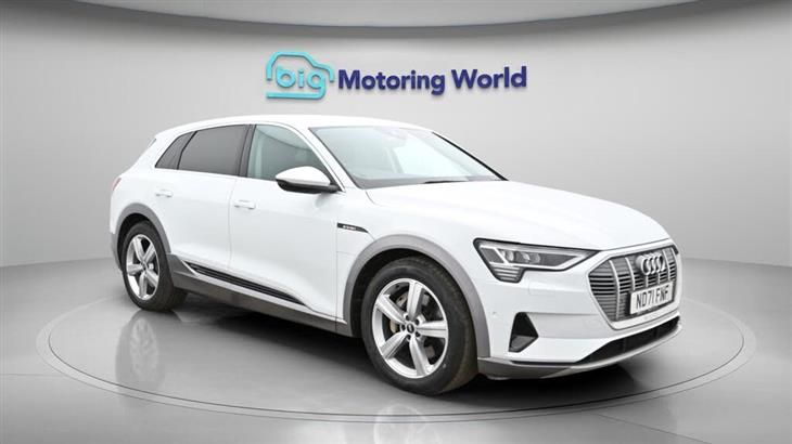 Audi e-tron Audi E-Tron 55 Technik SUV 5dr Electric Auto quattro 95kWh (11kW Charger) (408 ps) — миниатюра 2
