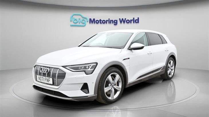 Audi e-tron Audi E-Tron 55 Technik SUV 5dr Electric Auto quattro 95kWh (11kW Charger) (408 ps) — миниатюра 4