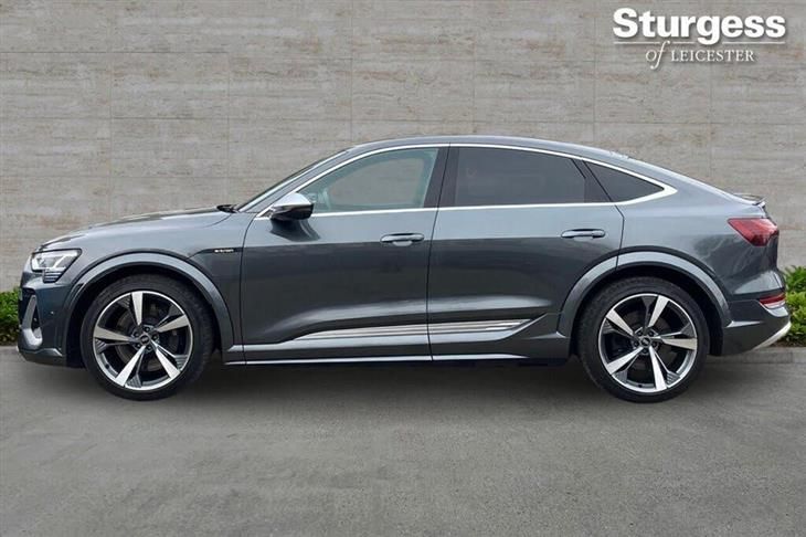 Audi e-tron Audi E-Tron Sportback Auto quattro 5dr 95kWh (11kW Charger) — миниатюра 4