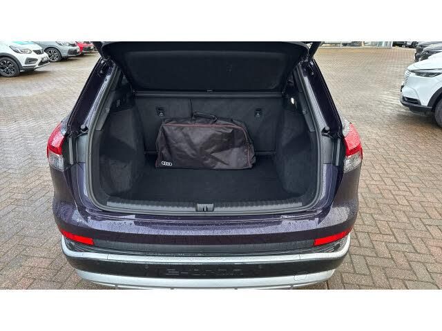 Audi e-tron Audi Q4 E-Tron 150kW 40 82kWh S Line 5dr Auto Electric Estate — миниатюра 4