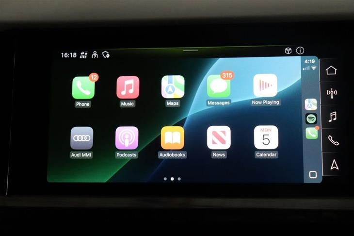 Audi e-tron AUDI Q4 E-TRON 35 S line 5dr Auto 55kWh (HEATED SEATS) 2021 — миниатюра 2