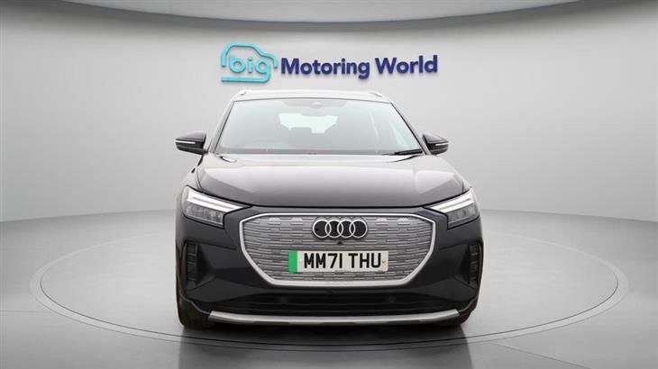 Audi e-tron Audi Q4 E-Tron 35 Sport SUV 5dr Electric Auto 55kWh (170 ps) — миниатюра 3