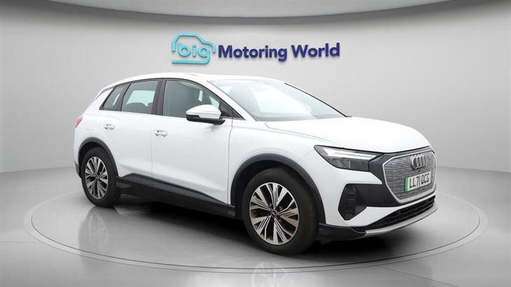 Audi e-tron Audi Q4 E-Tron 35 Sport SUV 5dr Electric Auto 55kWh (170 ps) — миниатюра 2