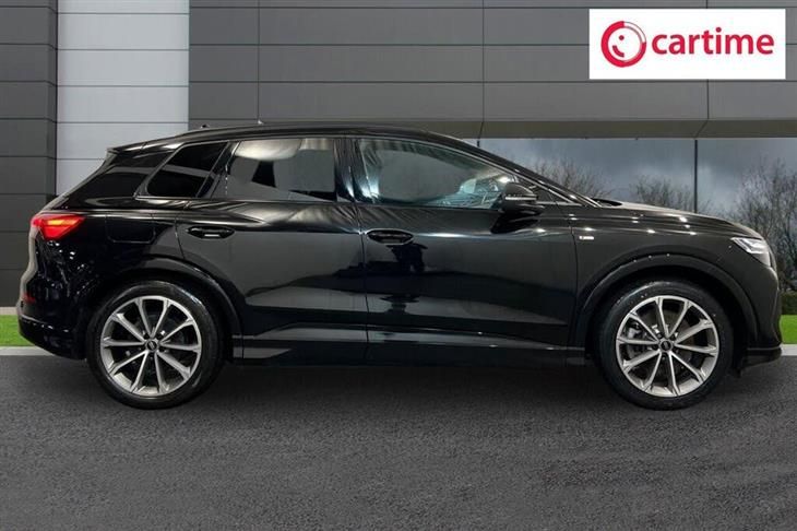 Audi e-tron Audi Q4 E-Tron 40 Edition 1 SUV 5dr Electric Auto 82kWh (204 ps) Rear Parking Sensors, Android Auto / Apple CarPlay, Ambient Lig — миниатюра 2