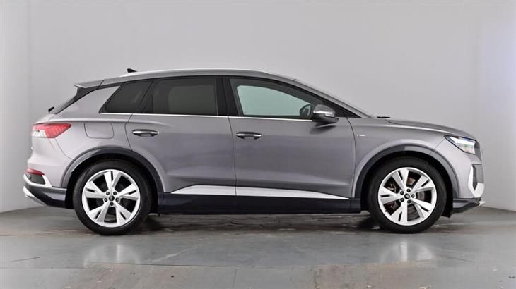 Audi e-tron Audi Q4 E-Tron 40 S line Auto 5dr 82kWh — миниатюра 3