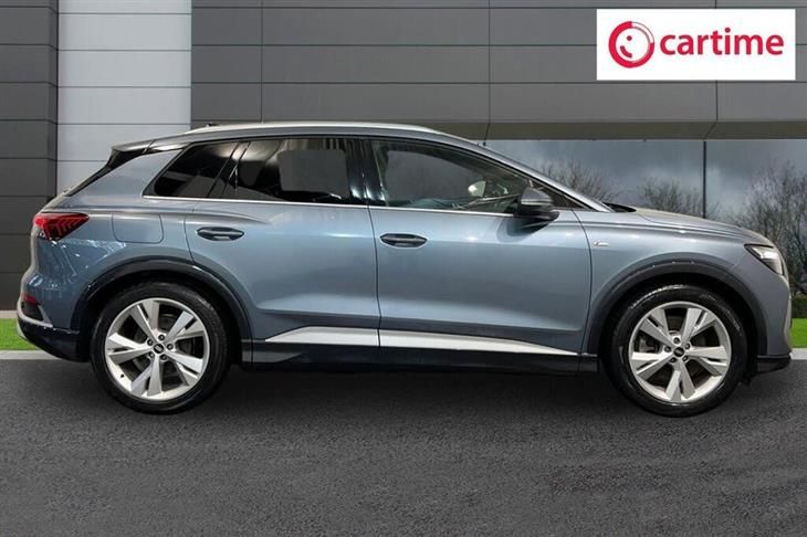 Audi e-tron Audi Q4 E-Tron 40 S line SUV 5dr Electric Auto 82kWh (204 ps) Rear Parking Sensors, Audi Smartphone Interface, Ambient Lighting — миниатюра 2