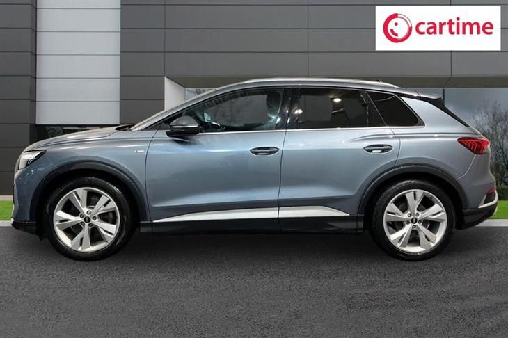 Audi e-tron Audi Q4 E-Tron 40 S line SUV 5dr Electric Auto 82kWh (204 ps) Rear Parking Sensors, Audi Smartphone Interface, Ambient Lighting — миниатюра 3