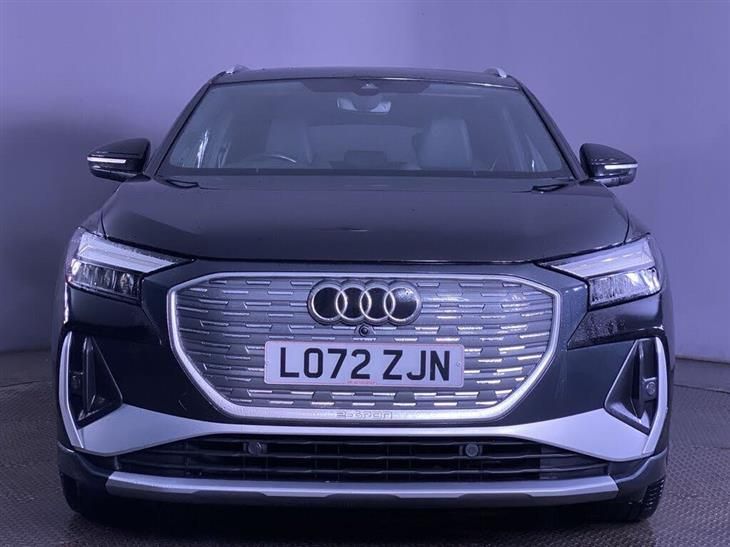 Audi e-tron Audi Q4 E-Tron 40 S line SUV 5dr Electric Auto 82kWh (204 ps) — миниатюра 3
