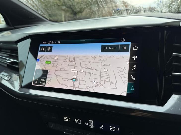 Audi e-tron Audi Q4 E-Tron 40 S line SUV 5dr Electric Auto 82kWh (204 ps) — миниатюра 4