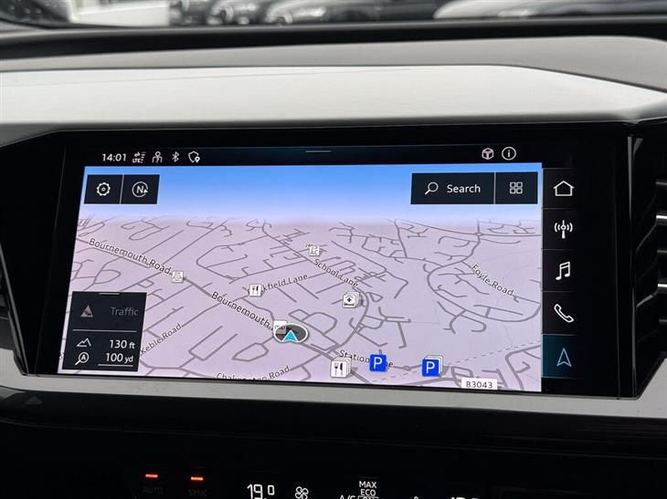 Audi e-tron Audi Q4 E-Tron 40 S line SUV 5dr Electric Auto 82kWh (204 ps) — миниатюра 4