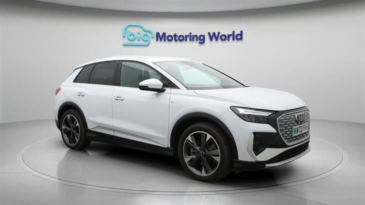 Audi e-tron Audi Q4 E-Tron 40 S line SUV 5dr Electric Auto 82kWh (204 ps) — миниатюра 2