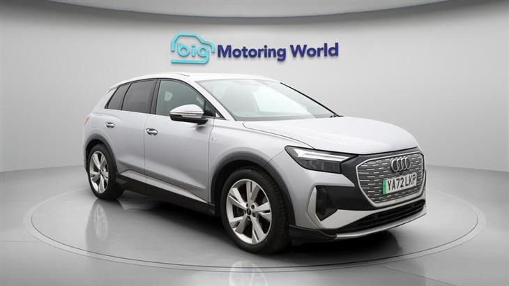 Audi e-tron Audi Q4 E-Tron 40 S line SUV 5dr Electric Auto 82kWh (204 ps) — миниатюра 2