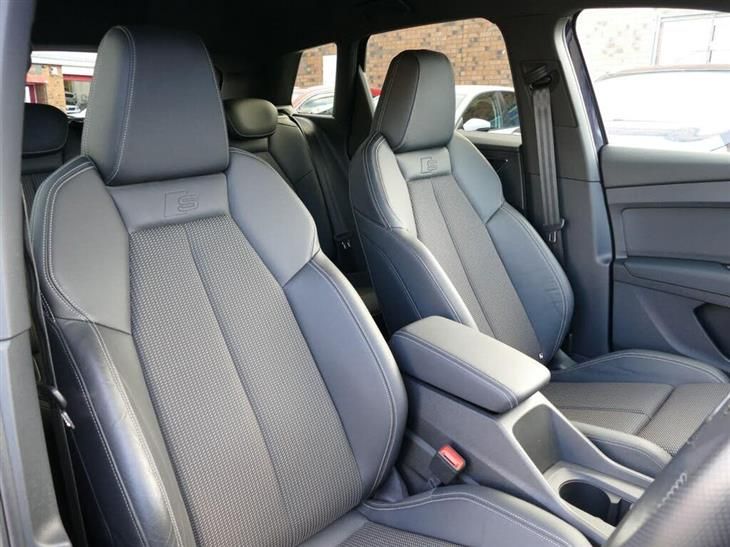 Audi e-tron Audi Q4 E-Tron 50 S line Auto quattro 5dr 82kWh — миниатюра 4