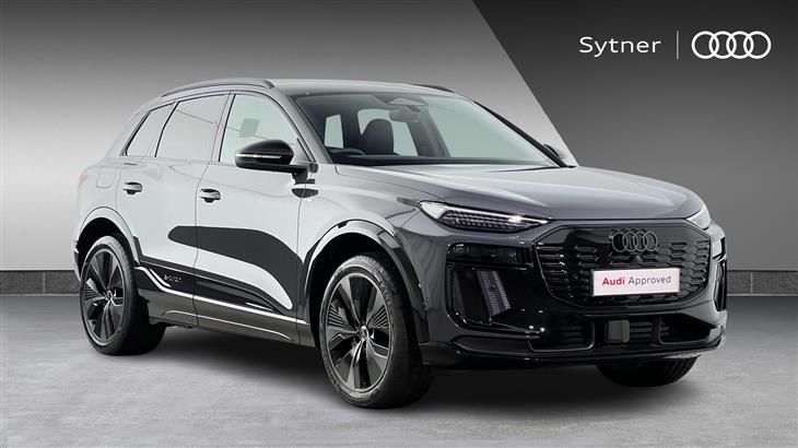 AUDI Q6 185kW 83kWh Black Edition 5dr Auto [Tech]
