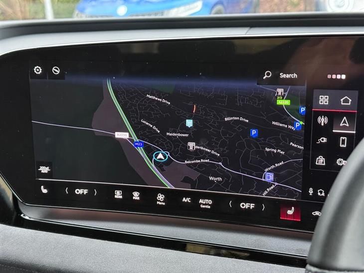 Audi e-tron Audi Q6 E-Tron 100kWh Performance Edition 1 SUV 5dr Electric Auto (306 ps) — миниатюра 3