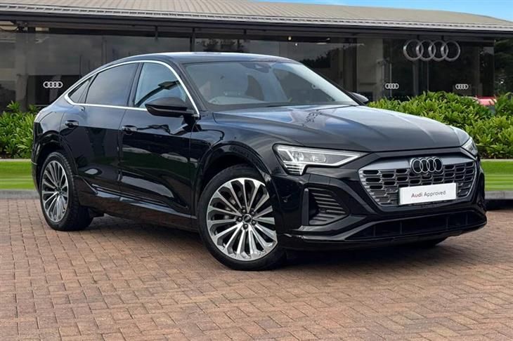 Audi Q8 E-Tron Sportback S line 55 e-tron quattro 300,00 kW