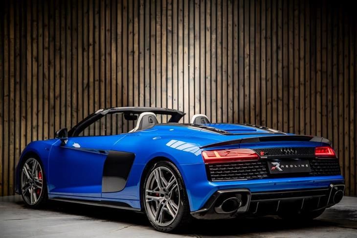 Audi R8 Audi R8 5.2 FSI V10 Performance Carbon Black Spyder S Tronic quattro Euro 6 (s/s) 2dr — миниатюра 3