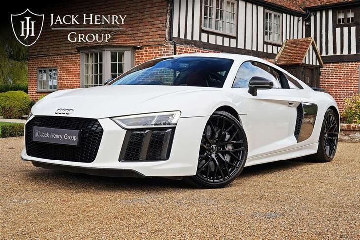 Audi R8 5.2 FSI V10 Plus Coupe 2dr Petrol S Tronic quattro Euro 6 (s/s) (610 ps)