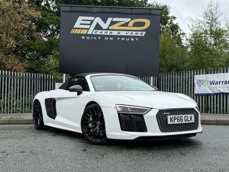 Audi R8 5.2 FSI V10 Spyder 2dr Petrol S Tronic quattro Euro 6 (s/s) (540 ps)