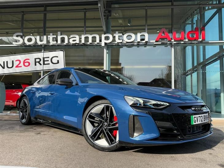 Audi e-tron Audi RS E-Tron GT 93.4kWh Carbon Vorsprung Saloon 4dr Electric Auto quattro (598 ps) — миниатюра 1