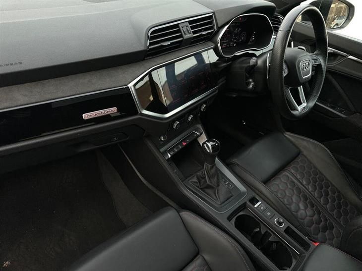 Audi RS Q3 Audi RS Q3 2.5 TFSI Audi Sport Edition Sportback S Tronic quattro Euro 6 (s/s) 5dr — миниатюра 2