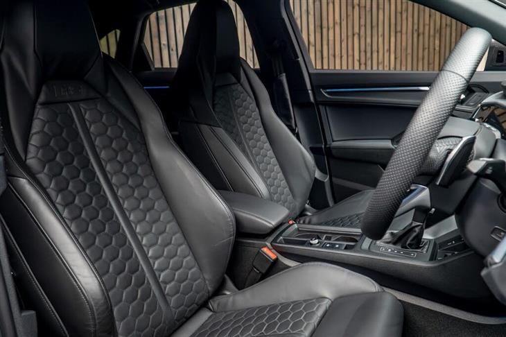 Audi RS Q3 Audi RS Q3 2.5 TFSI Vorsprung Sportback S Tronic quattro Euro 6 (s/s) 5dr — миниатюра 2