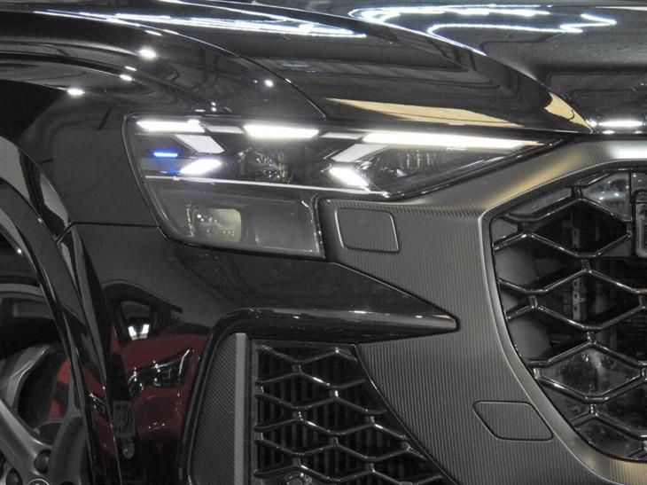 Audi RS Q8 Audi RS Q8 4.0 TFSI V8 Performance Carbon Black SUV 5dr Petrol Tiptronic quattro Euro 6 (s/s) (640 ps) — миниатюра 2