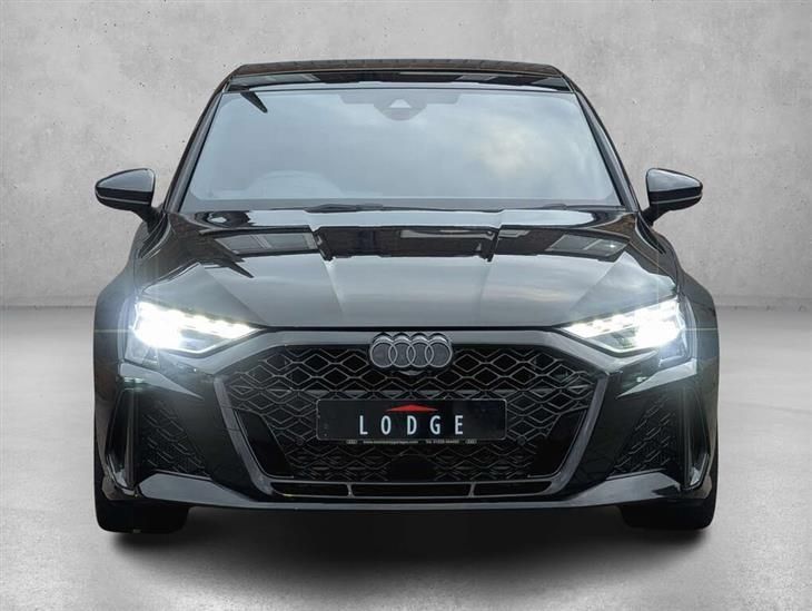 Audi RS3 Audi RS3 2.5 RS 3 Carbon Vorsprung TFSI Quattro SA 4WD 5dr — миниатюра 2