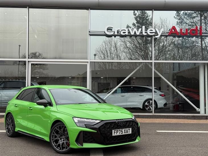 Audi RS3 Audi RS3 2.5 TFSI Carbon Black Sportback 5dr Petrol S Tronic quattro Euro 6 (s/s) (400 ps) — миниатюра 1