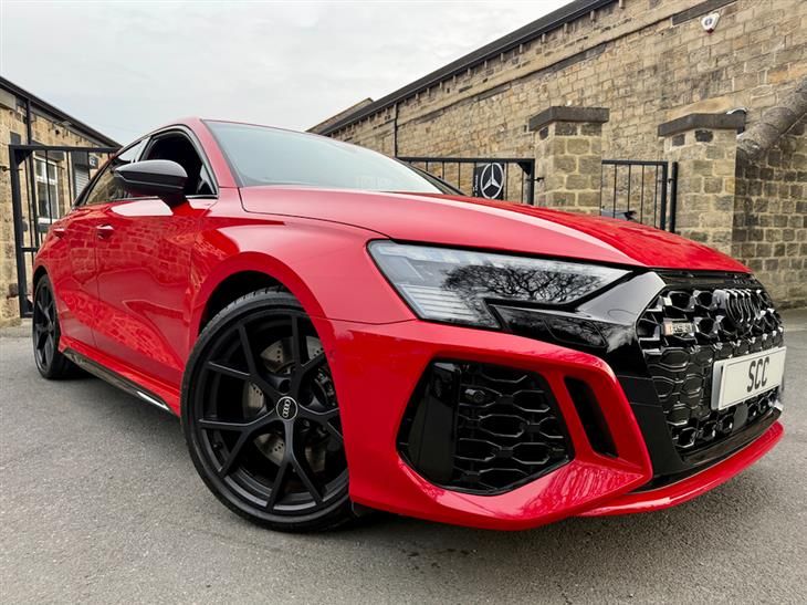 Audi RS3 Audi RS3 2.5 TFSI Carbon Black Sportback 5dr Petrol S Tronic quattro Euro 6 (s/s) (400 ps) — миниатюра 4