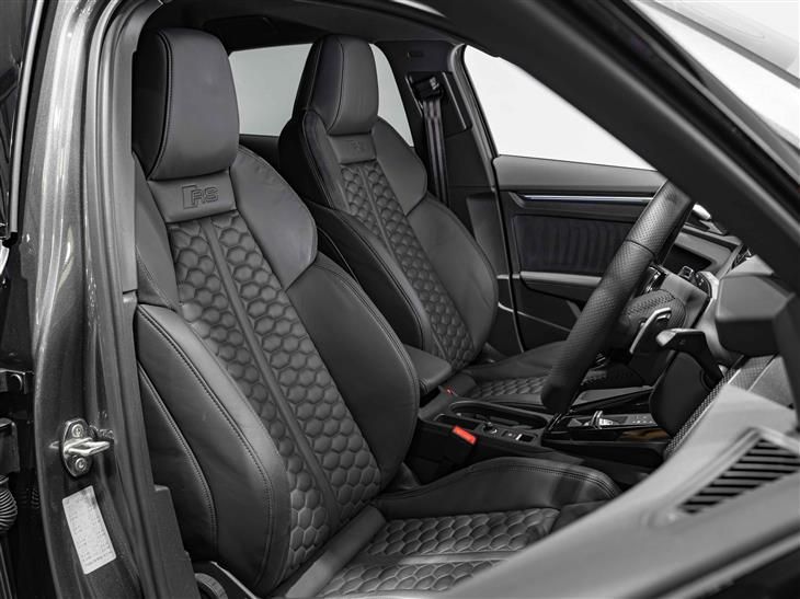 Audi RS3 Audi RS3 Carbon Black | Ceramics | Comfort & Sound | Advanced Key — миниатюра 4