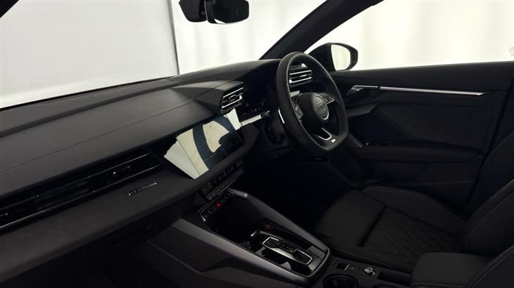 Audi S3 Audi S3 2.0 TFSI Black Edition Sportback S Tronic quattro Euro 6 5-door — миниатюра 2