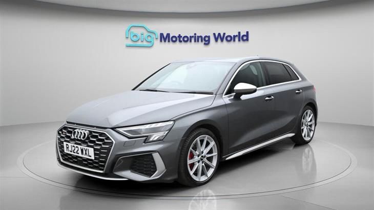 Audi S3 Audi S3 2.0 TFSI Sportback 5dr Petrol S Tronic quattro Euro 6 (s/s) (310 ps) — миниатюра 4