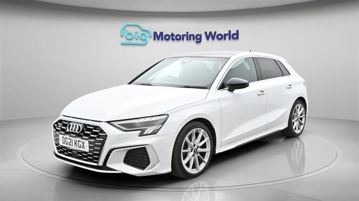 Audi S3 Audi S3 2.0 TFSI Sportback 5dr Petrol S Tronic quattro Euro 6 (s/s) (310 ps) — миниатюра 4