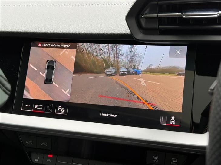 Audi S3 Audi S3 2.0 TFSI Vorsprung Saloon 4dr Petrol S Tronic quattro Euro 6 (s/s) (310 ps) — миниатюра 3