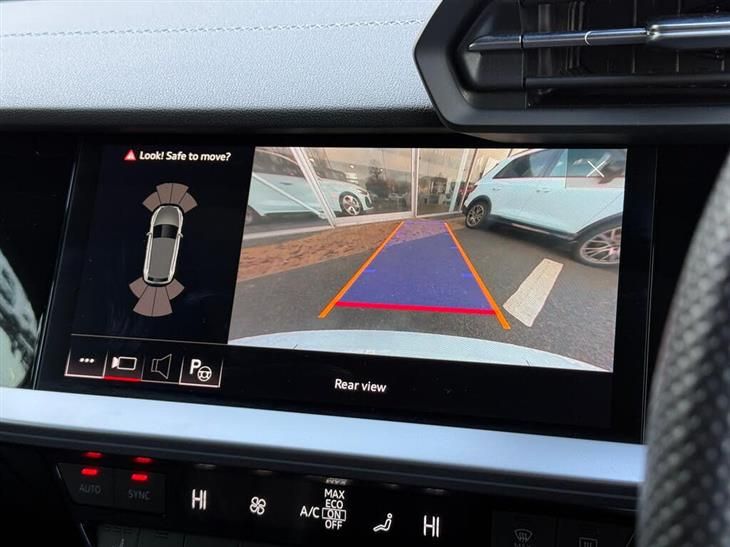 Audi S3 Audi S3 2.0 TFSI Vorsprung Sportback 5dr Petrol S Tronic quattro Euro 6 (s/s) (310 ps) — миниатюра 3