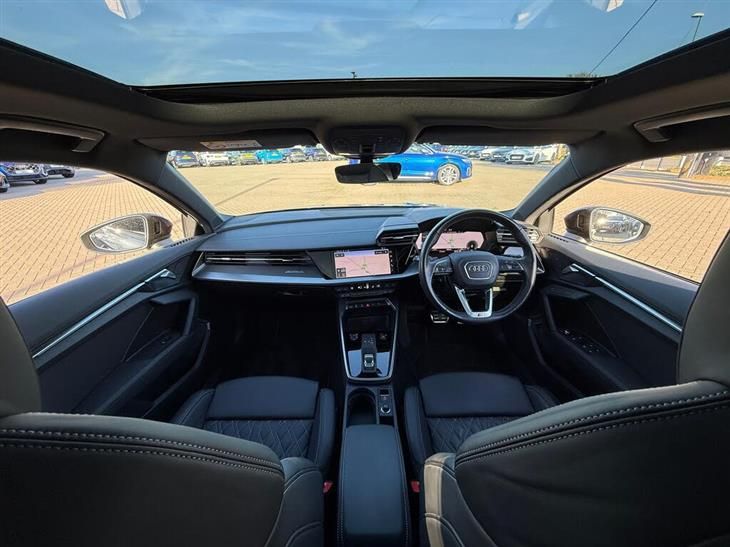 Audi S3 Audi S3 2.0 TFSI Vorsprung Sportback 5dr Petrol S Tronic quattro Euro 6 (s/s) (310 ps) — миниатюра 3