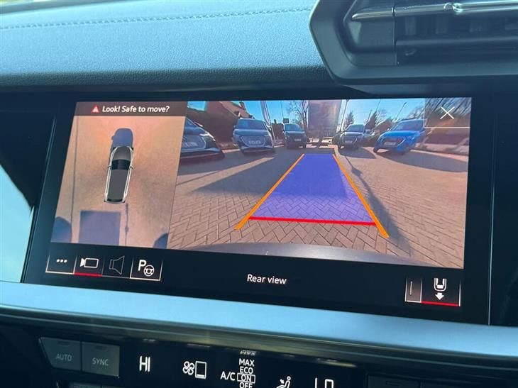 Audi S3 Audi S3 2.0 TFSI Vorsprung Sportback 5dr Petrol S Tronic quattro Euro 6 (s/s) (310 ps) — миниатюра 4