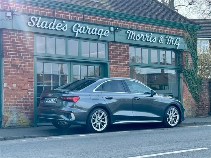 Audi S3 Audi S3 TFSI Saloon 4dr Petrol S Tronic quattro Euro 6 (s/s) (310 ps) — миниатюра 2