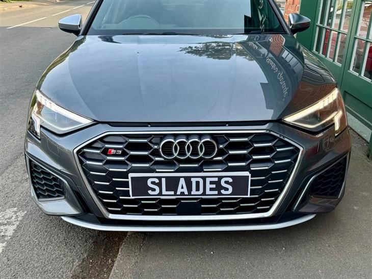 Audi S3 Audi S3 TFSI Saloon 4dr Petrol S Tronic quattro Euro 6 (s/s) (310 ps) — миниатюра 4