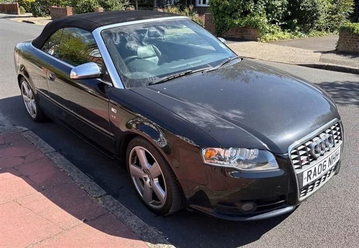Audi S4 4.2 Tiptronic quattro 2dr