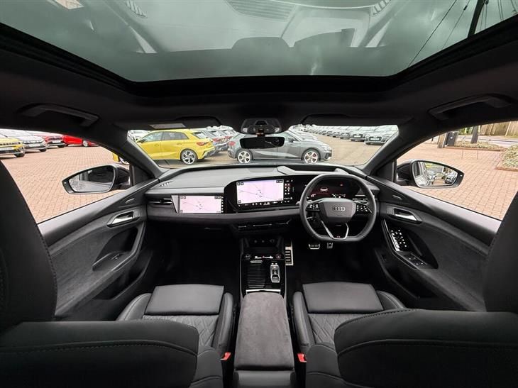 Audi e-tron Audi SQ6 E-Tron 100kWh S Edition 1 Sportback 5dr Electric Auto quattro (490 ps) — миниатюра 3